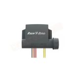 Rain Bird ESPBAT-BT 9V 2 istasyonlu Bluetooth kontrol ünitesi bahçede sinematik görünüm