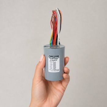 Rain Bird FD-601 6 istasyonlu dekoder elde kullanım görseli