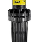 Rain Bird PSI-M40 40 PSI basınç regülatörü bahçede sinematik görünüm