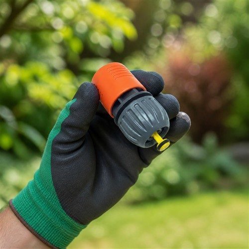 u46169-hand